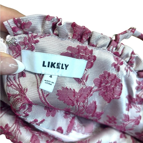 Likely Highland Short Romper Pink White Textured Floral Adjustable Straps Size 4 - Picture 9 of 11